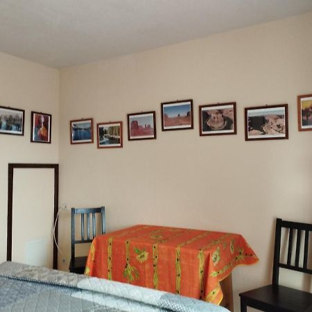 Bed and Breakfast L'Orangette Регюс Экстерьер фото